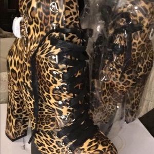 Platform Leopard booties